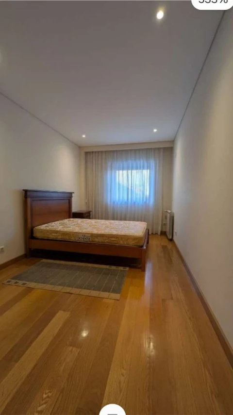 Apartamento T3 para Arrendamento em Porto