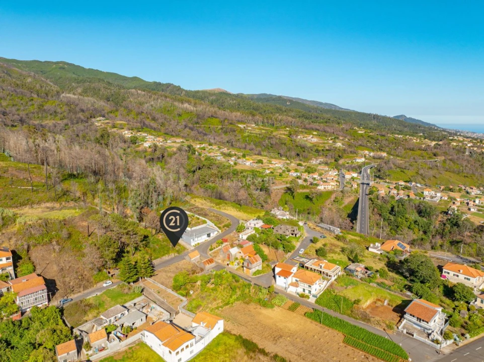 Terreno para Venda em Fajã da Ovelha Foto 6