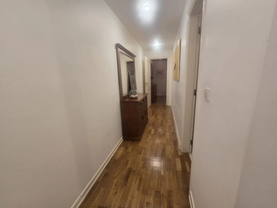 Apartamento T4 para Venda em Seixal Foto 23