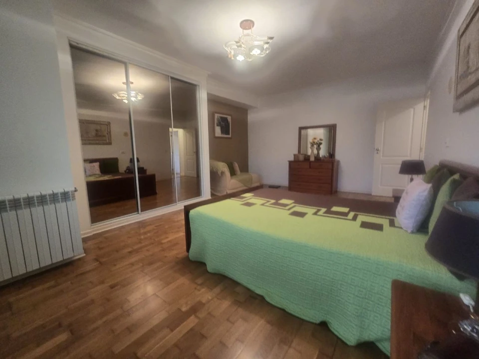 Apartamento T4 para Venda em Seixal Foto 33