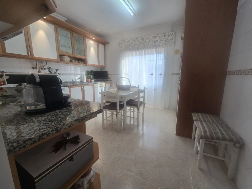 Apartamento T4 para Venda em Seixal Foto 42