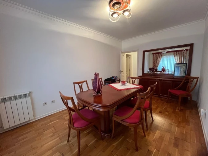 Apartamento T4 para Venda em Seixal Foto 7