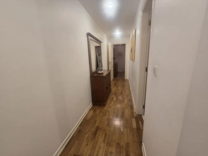 Apartamento T4 para Venda em Seixal Foto 23