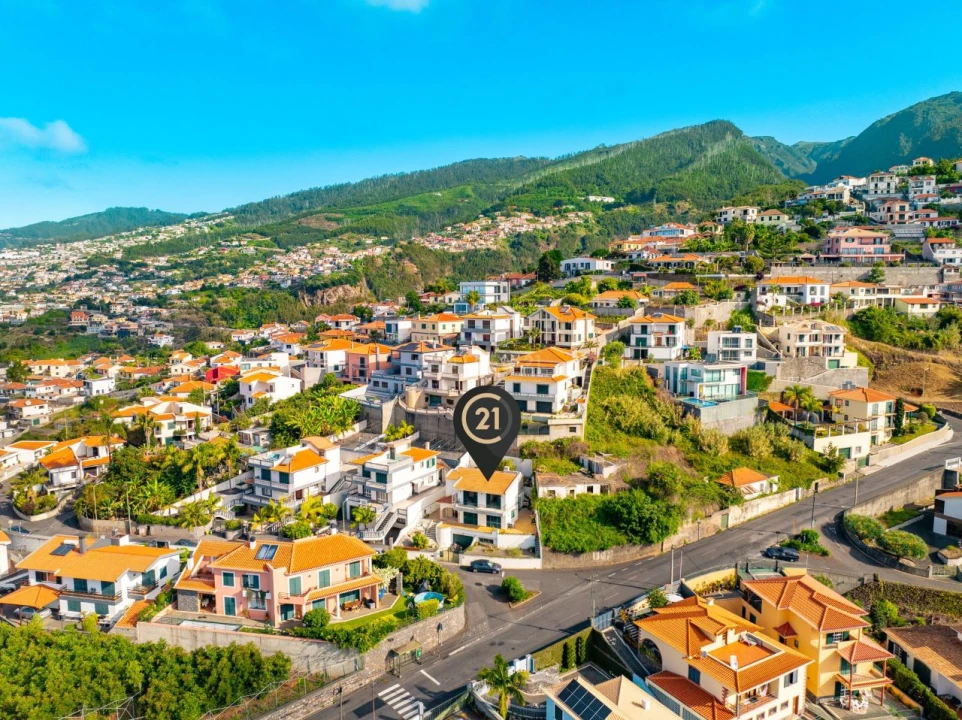 Moradia T4 para Venda em Funchal Foto 2