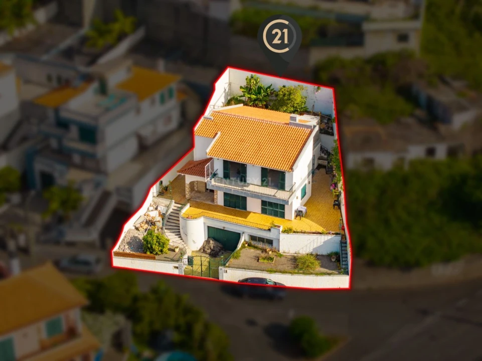 Moradia T4 para Venda em Funchal Foto 5