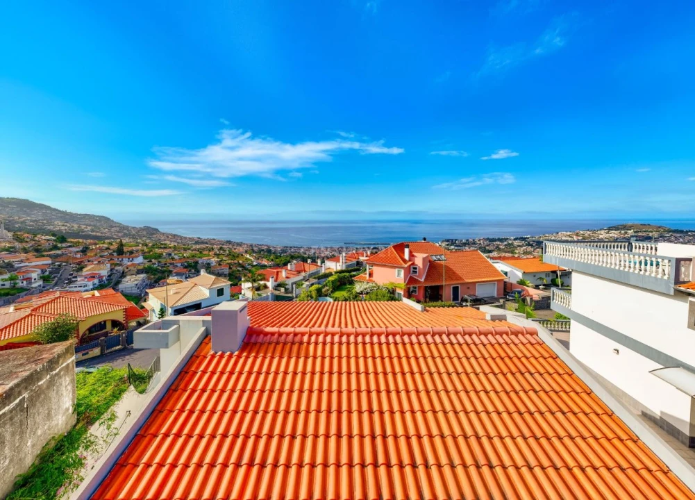 Moradia T4 para Venda em Funchal Foto 4