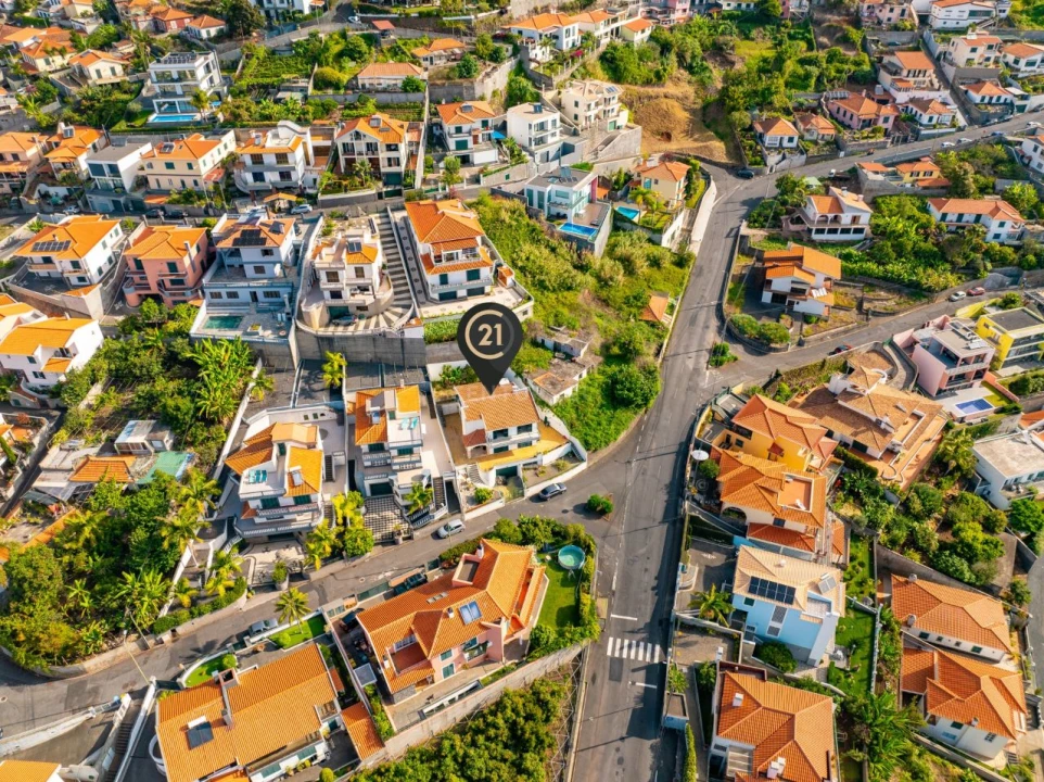 Moradia T4 para Venda em Funchal Foto 17