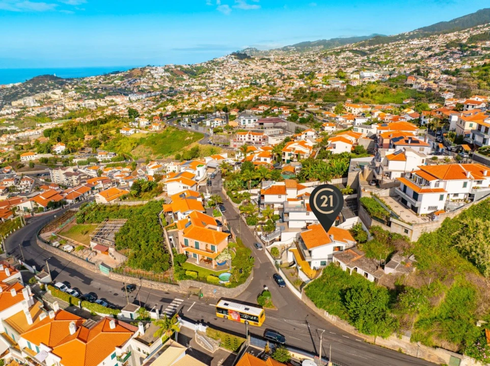 Moradia T4 para Venda em Funchal Foto 13