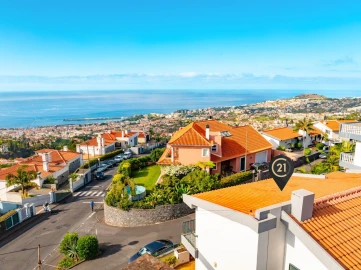 Moradia T4 para Venda em Funchal