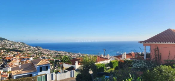 Moradia T4 para Venda em Funchal