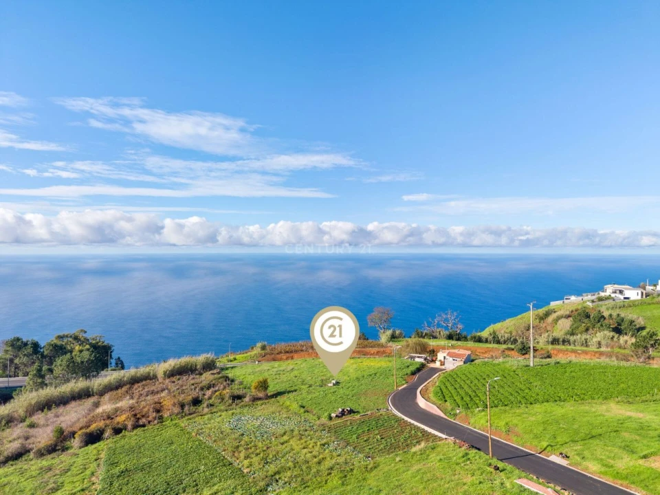 Terreno para Venda em Prazeres Foto 2