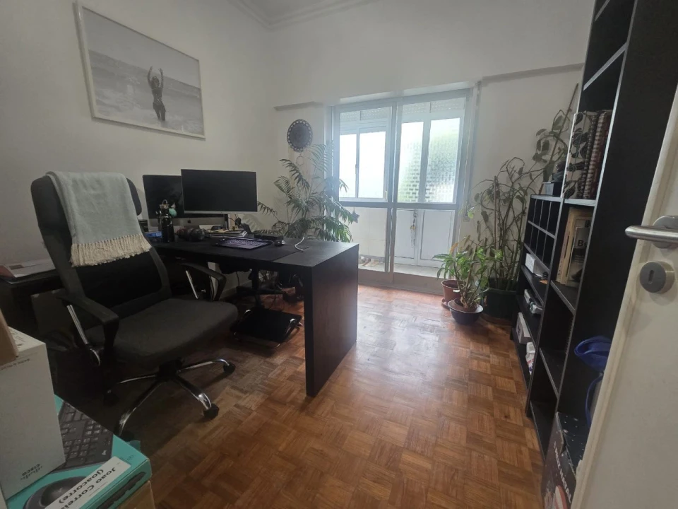 Apartamento T4 para Venda em Rio de Mouro Foto 10