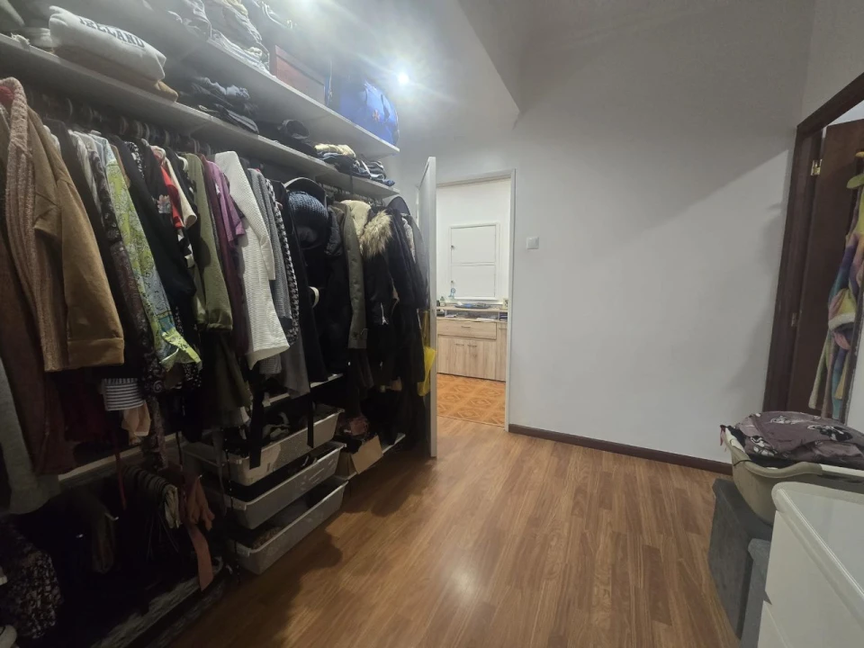 Apartamento T4 para Venda em Rio de Mouro Foto 28