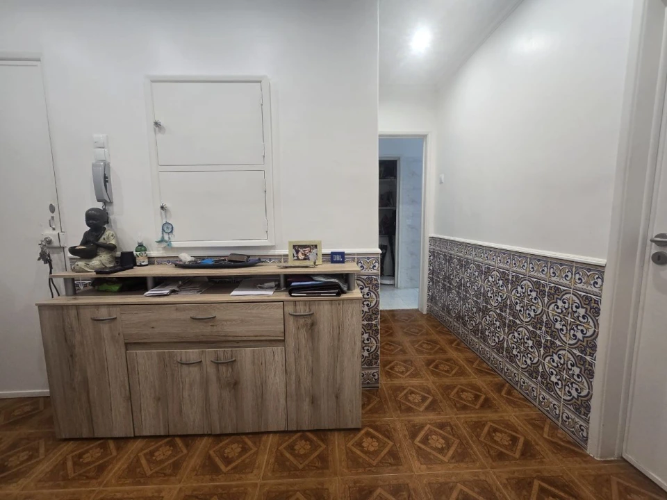 Apartamento T4 para Venda em Rio de Mouro Foto 37