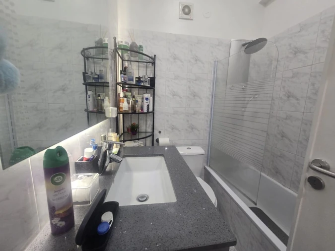 Apartamento T4 para Venda em Rio de Mouro Foto 39