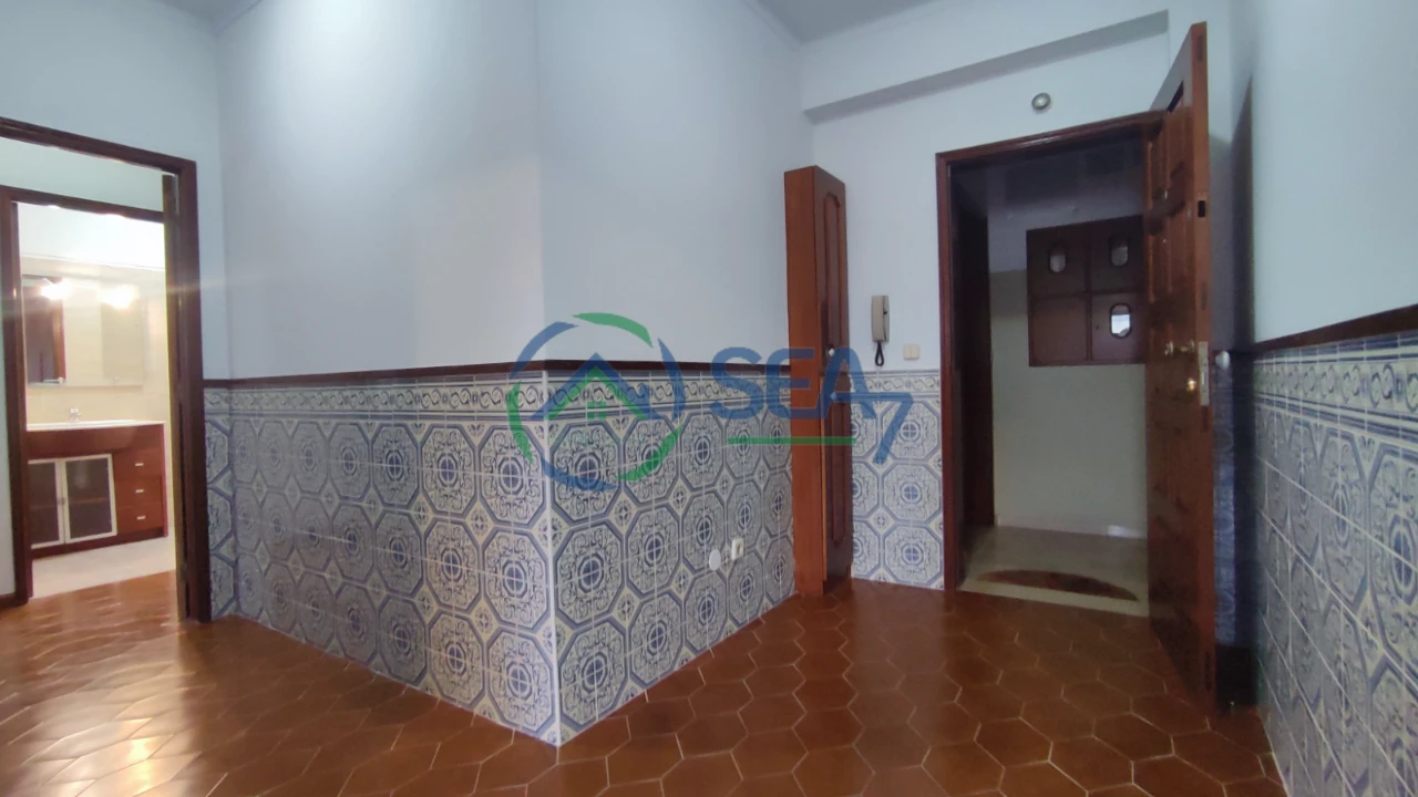 Apartamento T1 para Venda em Chafé Foto 6