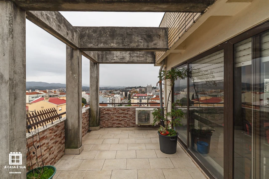 Apartamento T2 para Venda em São João da Madeira Foto 5