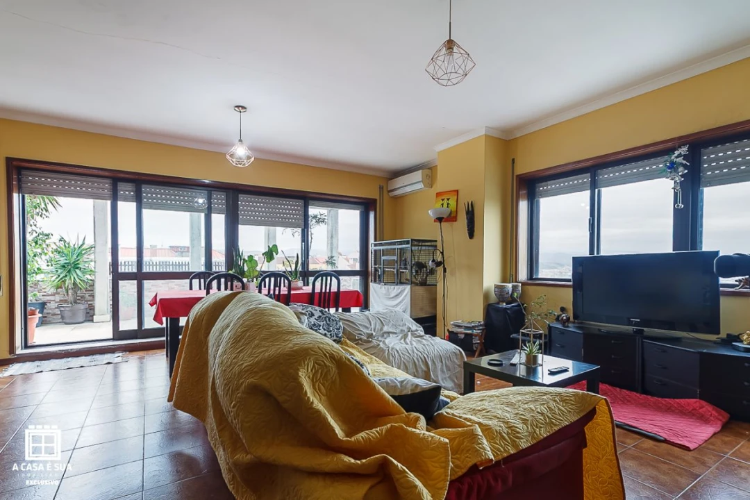 Apartamento T2 para Venda em São João da Madeira Foto 9