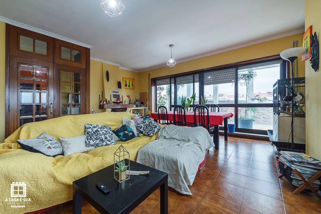 Apartamento T2 para Venda em São João da Madeira Foto 12