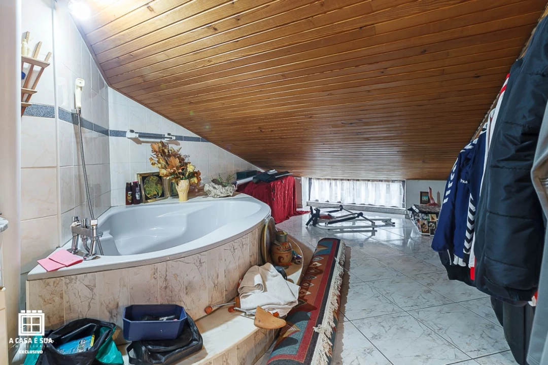 Apartamento T2 para Venda em São João da Madeira Foto 24