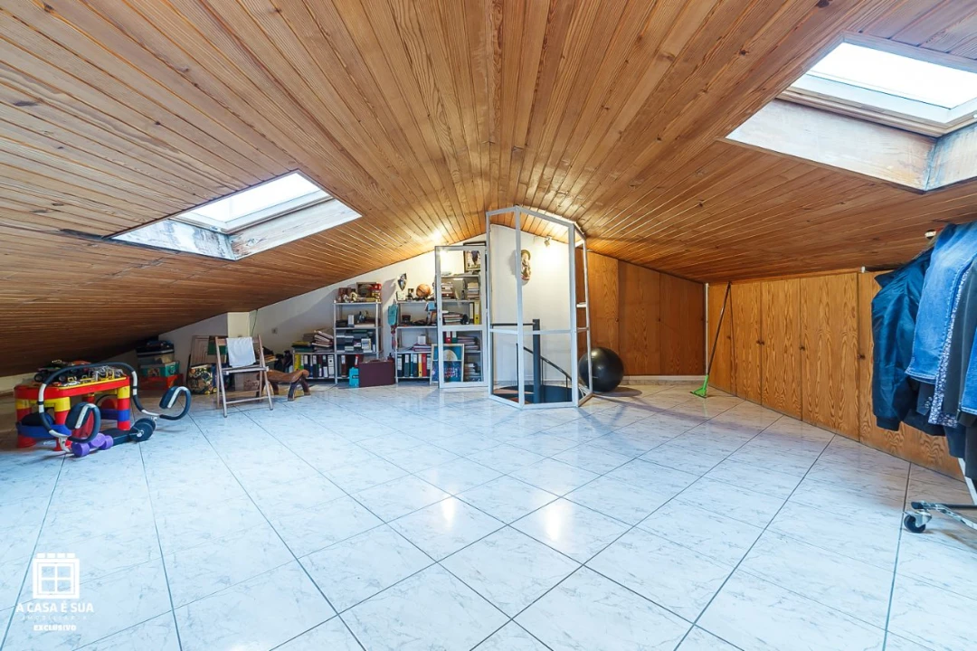 Apartamento T2 para Venda em São João da Madeira Foto 25