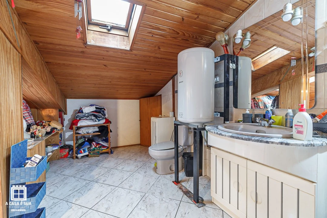 Apartamento T2 para Venda em São João da Madeira Foto 26