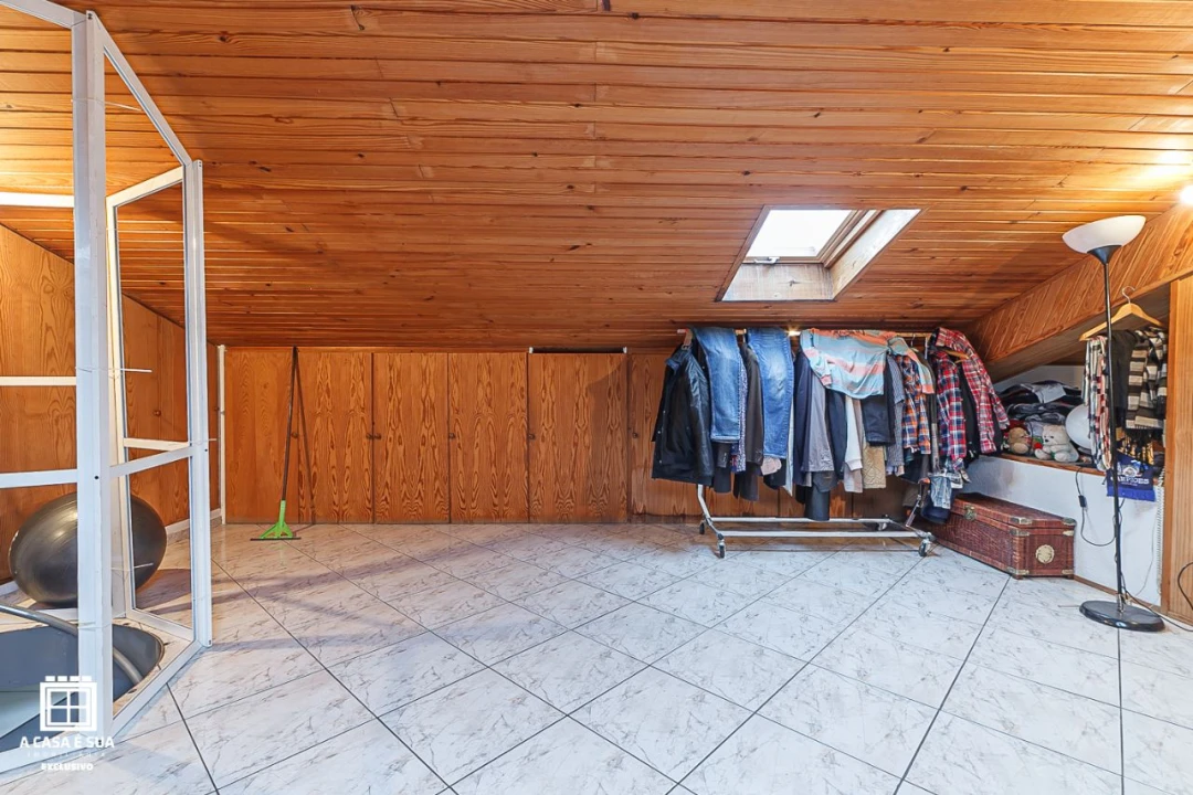 Apartamento T2 para Venda em São João da Madeira Foto 31