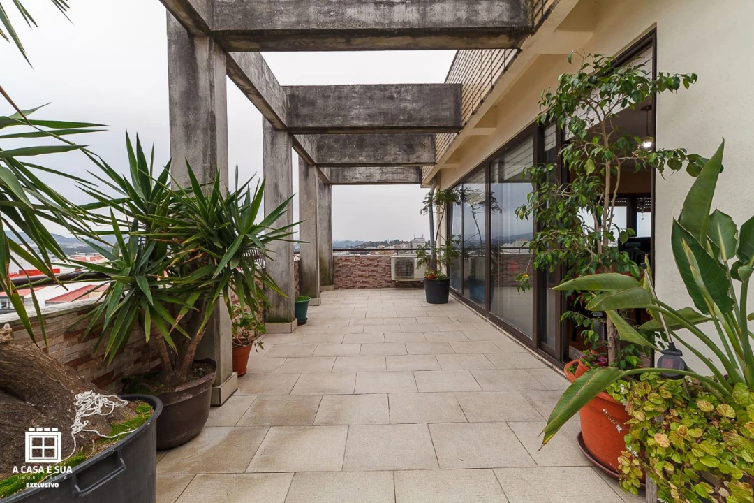 Apartamento T2 para Venda em São João da Madeira Foto 36