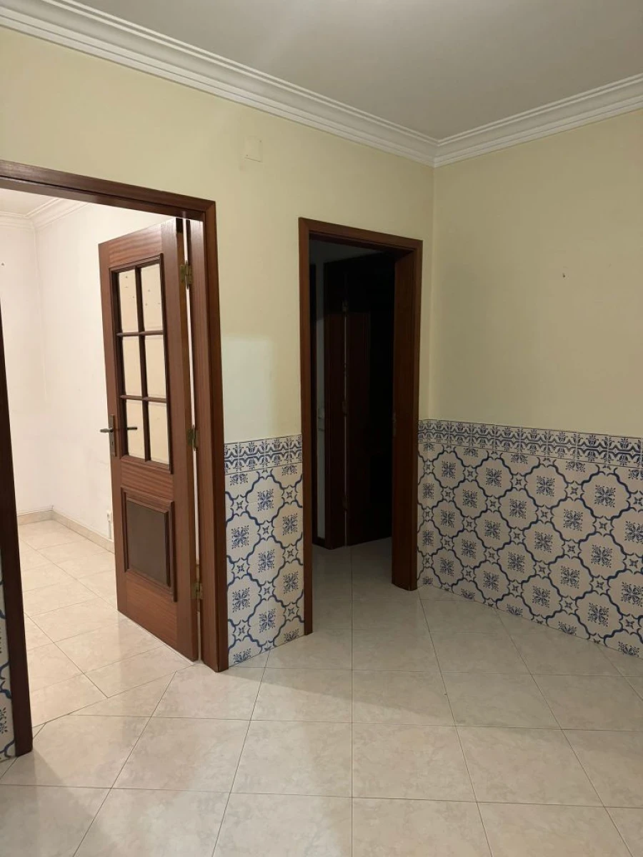 Apartamento T4 para Arrendamento em Castelo Branco Foto 3