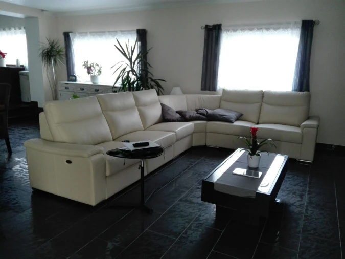 Moradia T4 para Venda em Carvide Foto 12