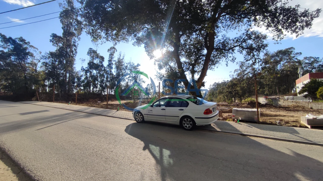 Terreno para Venda em Gemeses Foto 4