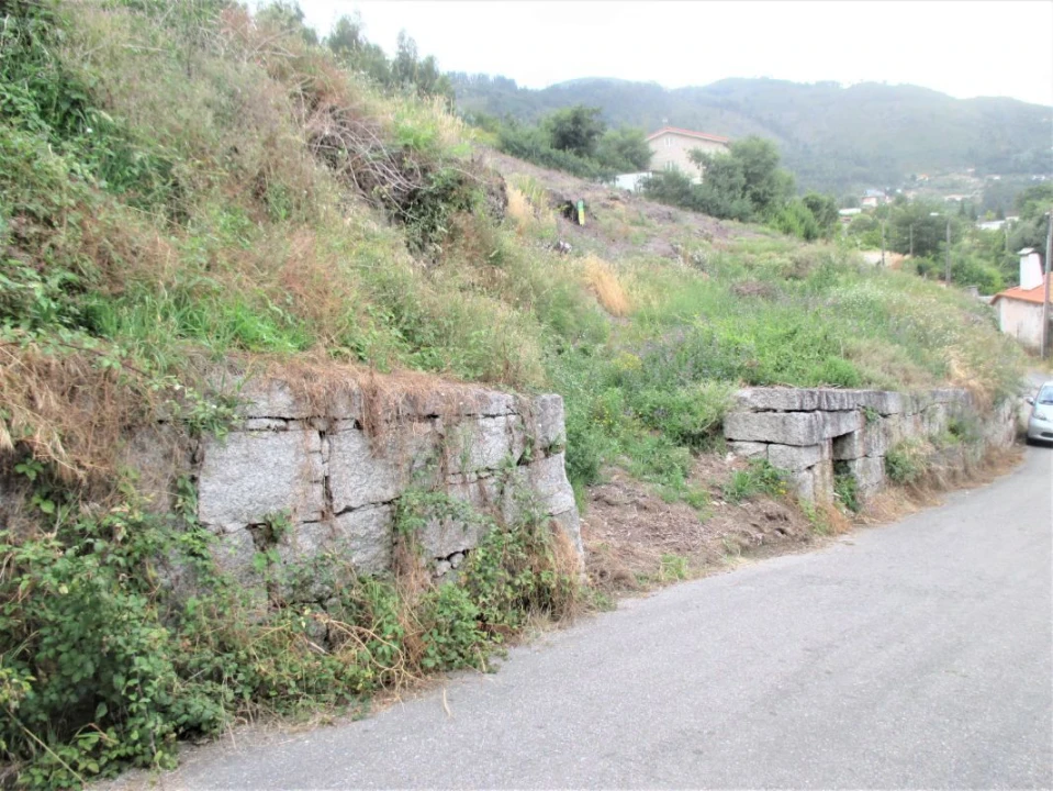 Terreno P/ Prédio para Venda em Arcos de Valdevez Foto 11