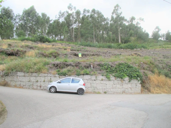 Terreno P/ Prédio para Venda em Arcos de Valdevez Foto 5