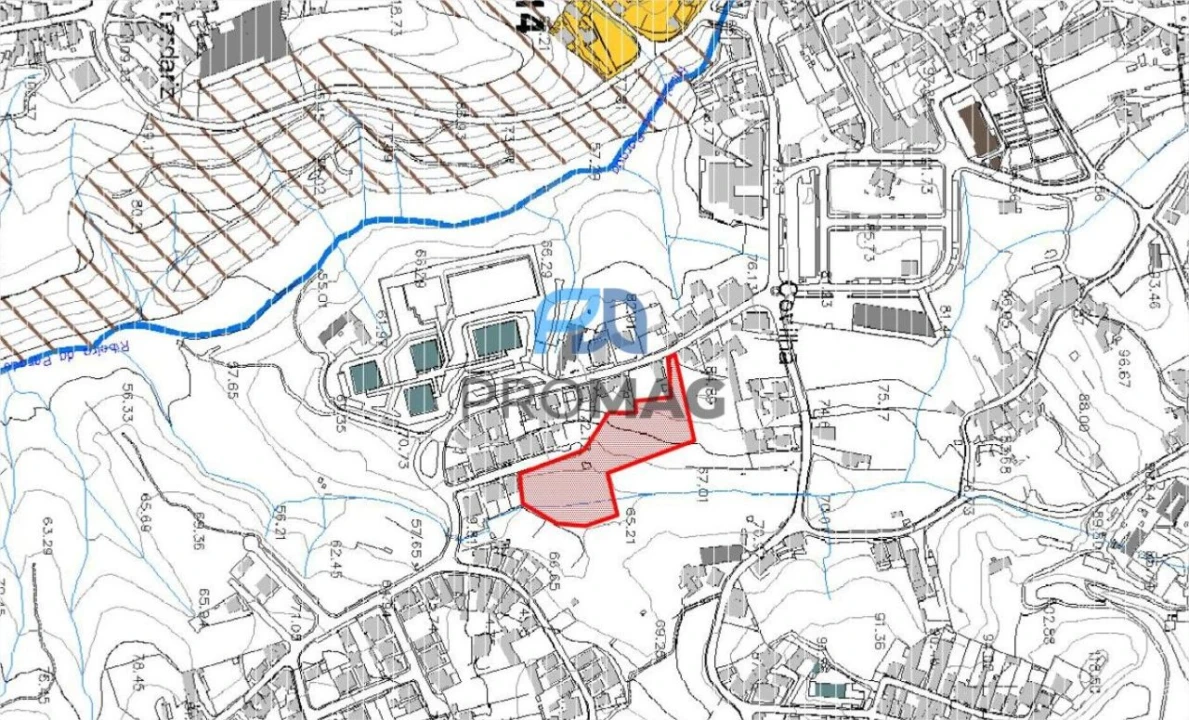 Terreno Misto para Venda em São Pedro da Cova Foto 29