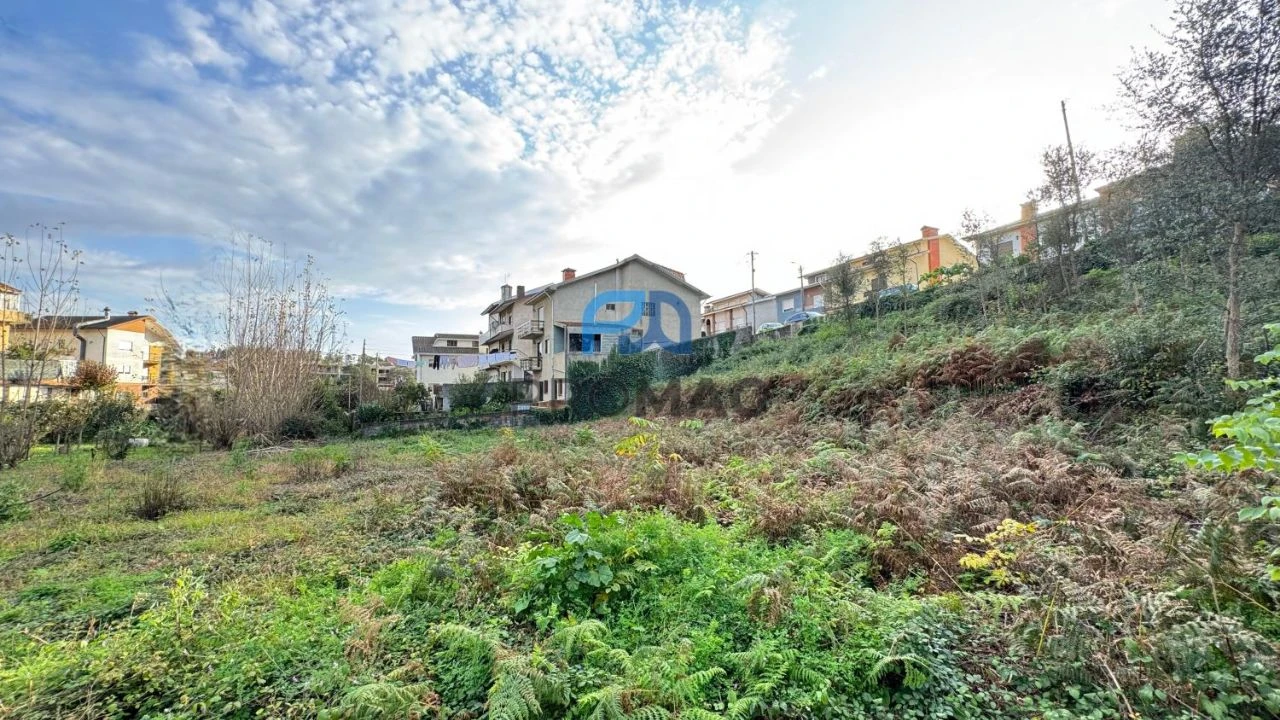 Terreno Misto para Venda em São Pedro da Cova Foto 31