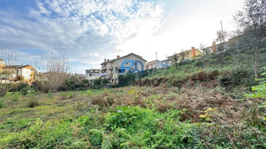 Terreno Misto para Venda em São Pedro da Cova Foto 31